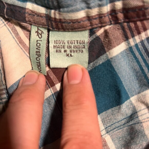 LovePotion Western Style Buttin Down Sz. XL‎ (B) - Picture 4 of 6